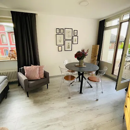 Promenadenkieken Mit Pool *